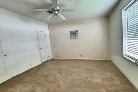 Apartment in Moore Haven, Florida 3 bedrooms, 109.62 sq.m. № 2172336 - photo 12