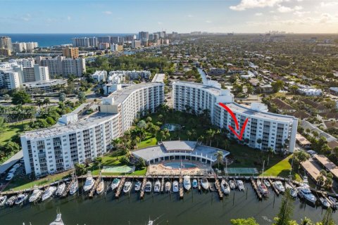 Condo in Pompano Beach, Florida, 2 bedrooms № 1939843 - photo 30