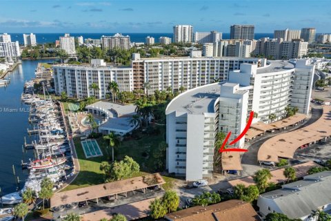Condo in Pompano Beach, Florida, 2 bedrooms  № 1939843 - photo 29