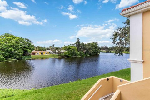 Condominio en alquiler en Sarasota, Florida, 2 dormitorios, 98.29 m2 № 1871147 - foto 6