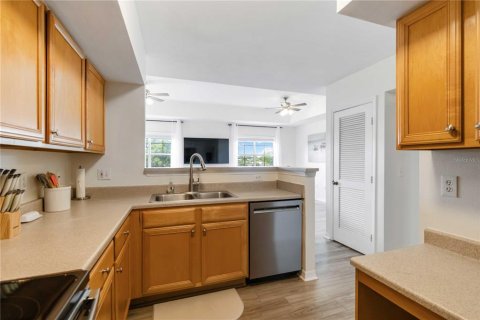 Condominio en alquiler en Sarasota, Florida, 2 dormitorios, 98.29 m2 № 1871147 - foto 19