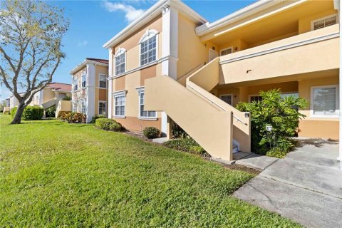 Condominio en alquiler en Sarasota, Florida, 2 dormitorios, 98.29 m2 № 1871147 - foto 4