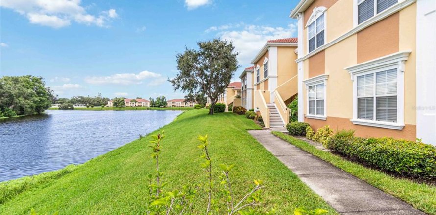 Condominio en Sarasota, Florida, 2 dormitorios № 1871147