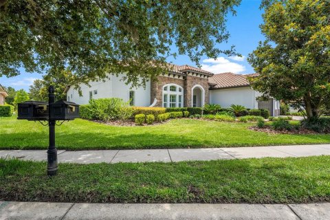 House in Lutz, Florida 4 bedrooms, 373.93 sq.m. № 2222399 - photo 5