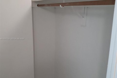 Condo in Sunny Isles Beach, Florida, 1 bedroom  № 1997918 - photo 14