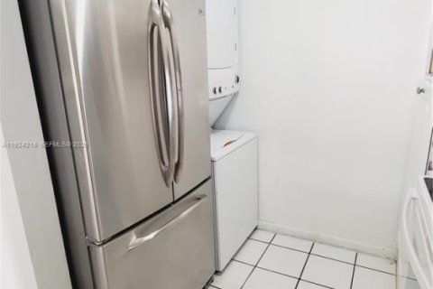 Condominio en venta en Miami, Florida, 2 dormitorios, 69.68 m2 № 1982419 - foto 9