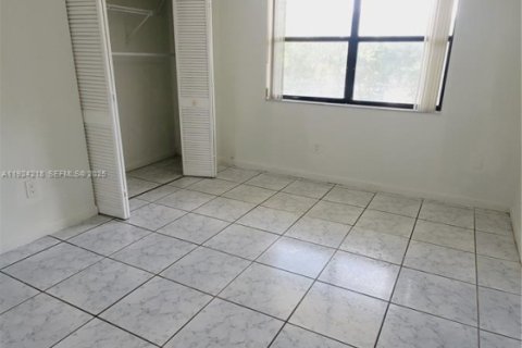 Condominio en venta en Miami, Florida, 2 dormitorios, 69.68 m2 № 1982419 - foto 7