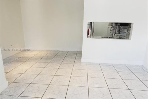 Condominio en venta en Miami, Florida, 2 dormitorios, 69.68 m2 № 1982419 - foto 8