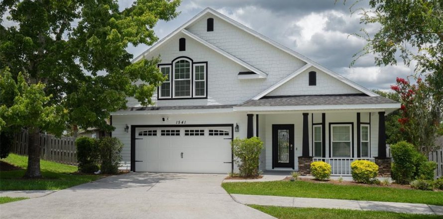 Casa en Gainesville, Florida 4 dormitorios, 265.89 m2 № 1792205
