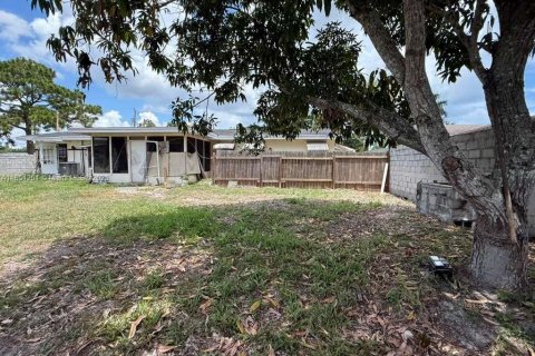 Casa en venta en St. Lucie, Florida, 3 dormitorios, 145.76 m2 № 1872364 - foto 9