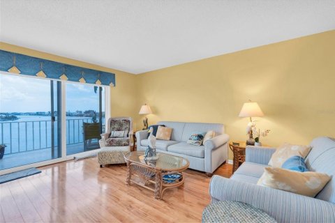 Copropriété à vendre à Treasure Island, Floride: 2 chambres, 98.01 m2 № 2225572 - photo 6