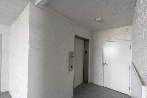 Copropriété à vendre à Treasure Island, Floride: 2 chambres, 98.01 m2 № 2225572 - photo 28