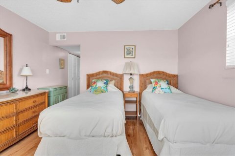 Copropriété à vendre à Treasure Island, Floride: 2 chambres, 98.01 m2 № 2225572 - photo 15