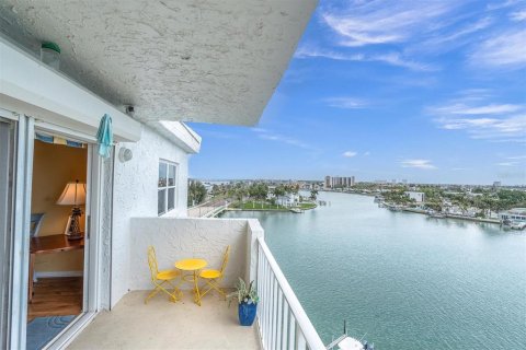 Copropriété à vendre à Treasure Island, Floride: 2 chambres, 98.01 m2 № 2225572 - photo 21