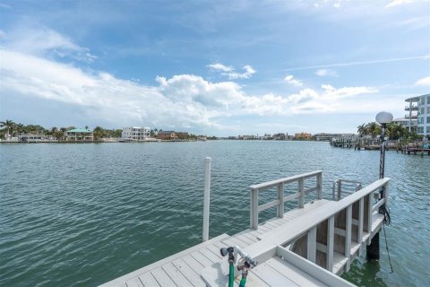 Copropriété à vendre à Treasure Island, Floride: 2 chambres, 98.01 m2 № 2225572 - photo 27
