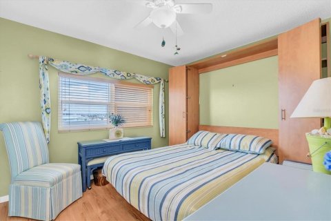 Copropriété à vendre à Treasure Island, Floride: 2 chambres, 98.01 m2 № 2225572 - photo 17
