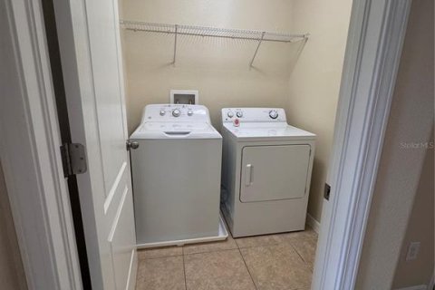 Townhouse in Winter Garden, Florida 3 bedrooms, 178 sq.m. № 1901456 - photo 19