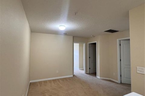 Townhouse in Winter Garden, Florida 3 bedrooms, 178 sq.m. № 1901456 - photo 15