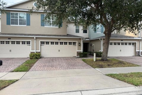 Townhouse in Winter Garden, Florida 3 bedrooms, 178 sq.m. № 1901456 - photo 1