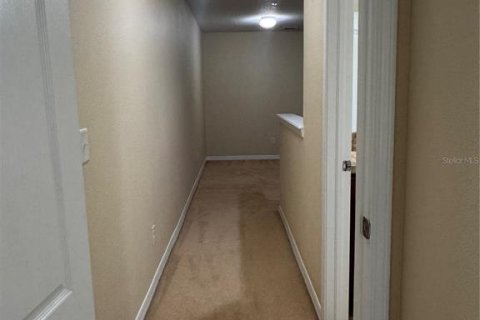 Townhouse in Winter Garden, Florida 3 bedrooms, 178 sq.m. № 1901456 - photo 9