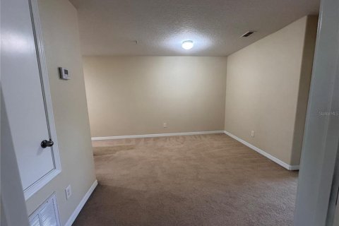 Townhouse in Winter Garden, Florida 3 bedrooms, 178 sq.m. № 1901456 - photo 16