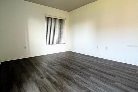 Condo in Tampa, Florida, 1 bedroom  № 1919205 - photo 8