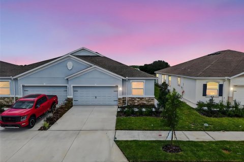 Casa en alquiler en Wesley Chapel, Florida, 3 dormitorios, 145.39 m2 № 1866234 - foto 1