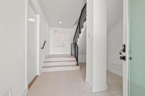 House in Belleair Beach, Florida 4 bedrooms, 371.05 sq.m. № 2209557 - photo 10