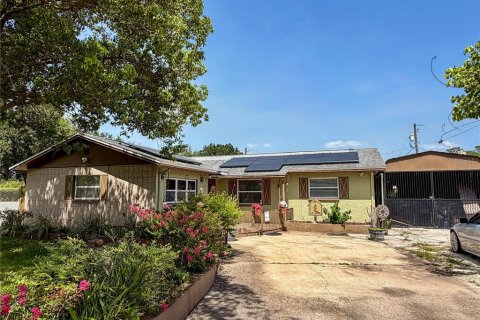 Villa ou maison à vendre à Orlando, Floride: 3 chambres, 154.4 m2 № 2204127 - photo 2