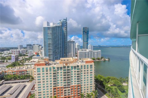 Condo in Miami, Florida, 1 bedroom  № 1943718 - photo 29