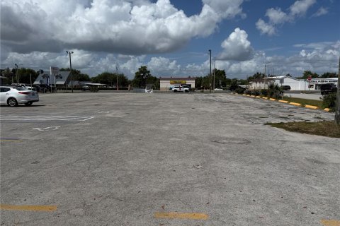 Immobilier commercial à vendre à Eustis, Floride: 1449.28 m2 № 2201672 - photo 2