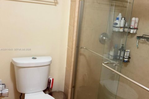 Apartment in Aventura, Florida 3 bedrooms, 108.7 sq.m. № 2075342 - photo 13