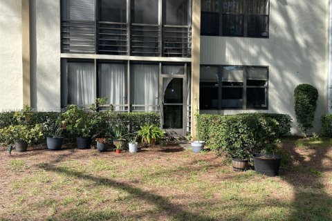Apartment in Aventura, Florida 3 bedrooms, 108.7 sq.m. № 2075342 - photo 30