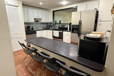 Apartment in Aventura, Florida 3 bedrooms, 108.7 sq.m. № 2075342 - photo 5