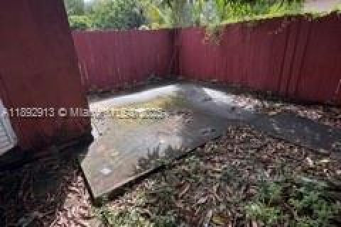 Casa en venta en North Miami, Florida, 3 dormitorios, 160.35 m2 № 1946683 - foto 20