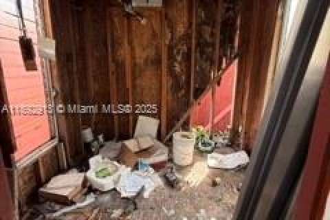 Casa en venta en North Miami, Florida, 3 dormitorios, 160.35 m2 № 1946683 - foto 21
