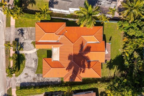 Terreno en venta en Miami Beach, Florida № 2030811 - foto 22