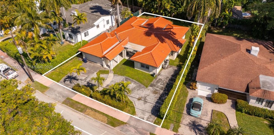 Terreno en Miami Beach, Florida № 2030811