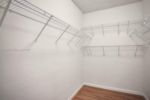 Copropriété à louer à Hollywood, Floride: 1 chambre, 69.21 m2 № 1985303 - photo 20