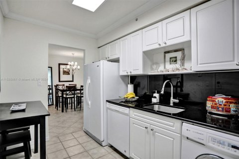 Copropriété à louer à Hollywood, Floride: 1 chambre, 69.21 m2 № 1985303 - photo 11