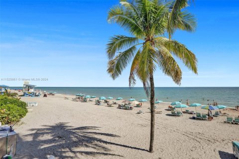 Copropriété à louer à Hollywood, Floride: 1 chambre, 69.21 m2 № 1985303 - photo 23