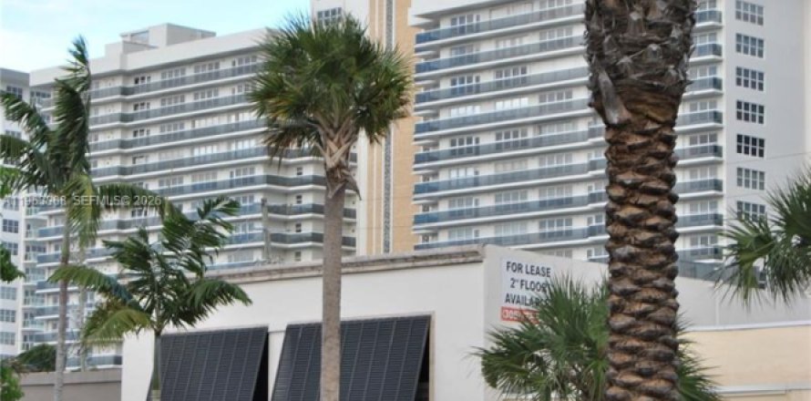Immobilier commercial à Fort Lauderdale, Floride № 2025170