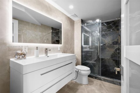 Condominio en venta en Aventura, Florida, 2 dormitorios, 141.4 m2 № 1787237 - foto 27
