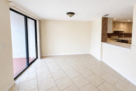 Condominio en venta en Altamonte Springs, Florida, 2 dormitorios, 102.19 m2 № 2227693 - foto 6