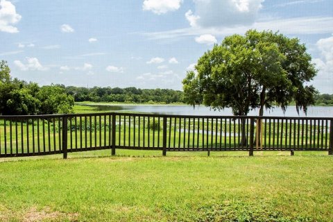 Condominio en venta en Altamonte Springs, Florida, 2 dormitorios, 102.19 m2 № 2227693 - foto 14