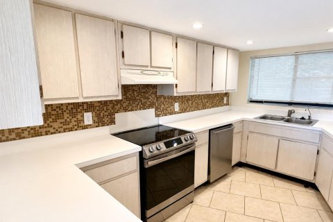 Condominio en venta en Altamonte Springs, Florida, 2 dormitorios, 102.19 m2 № 2227693 - foto 5