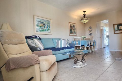 Condominio en venta en Hollywood, Florida, 1 dormitorio, 50.35 m2 № 1861295 - foto 12