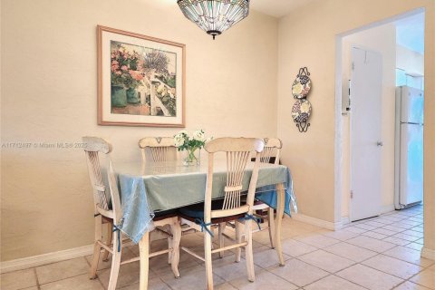 Condominio en venta en Hollywood, Florida, 1 dormitorio, 50.35 m2 № 1861295 - foto 15