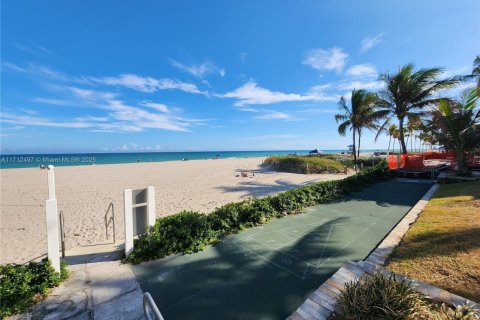 Condominio en venta en Hollywood, Florida, 1 dormitorio, 50.35 m2 № 1861295 - foto 25
