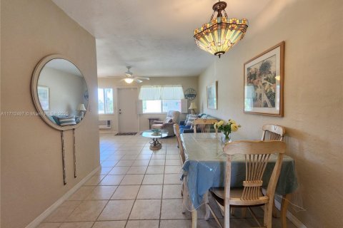 Condominio en venta en Hollywood, Florida, 1 dormitorio, 50.35 m2 № 1861295 - foto 11